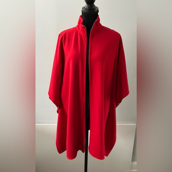Elegant Red Women's Sweater knit cape/ cardigan 🌹🌹🌹